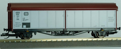 Slide wall box car<br /><a href='images/pictures/PSK_Modelbouw/2363.jpg' target='_blank'>Full size image</a>